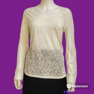 3/$30 New DIRECTIONS Cream Long Sleeve Burnout Scoop Neck Blouse Size Medium